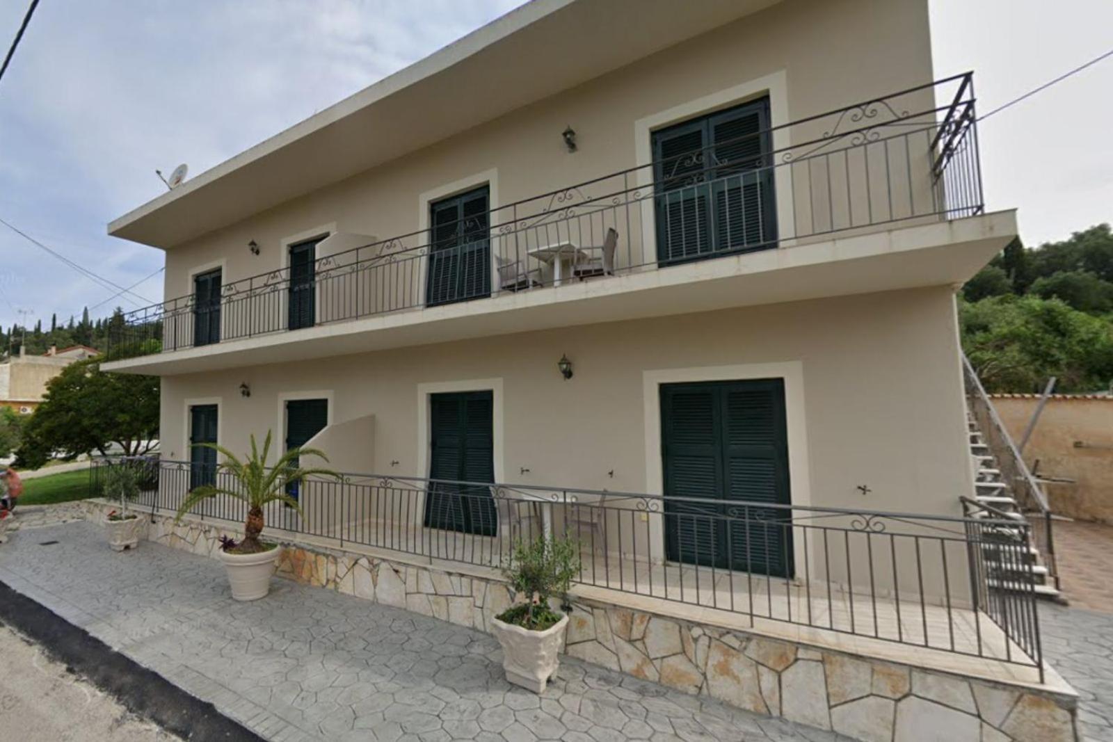 Georgia'S Apartments, Ipsos Corfu Екстер'єр фото