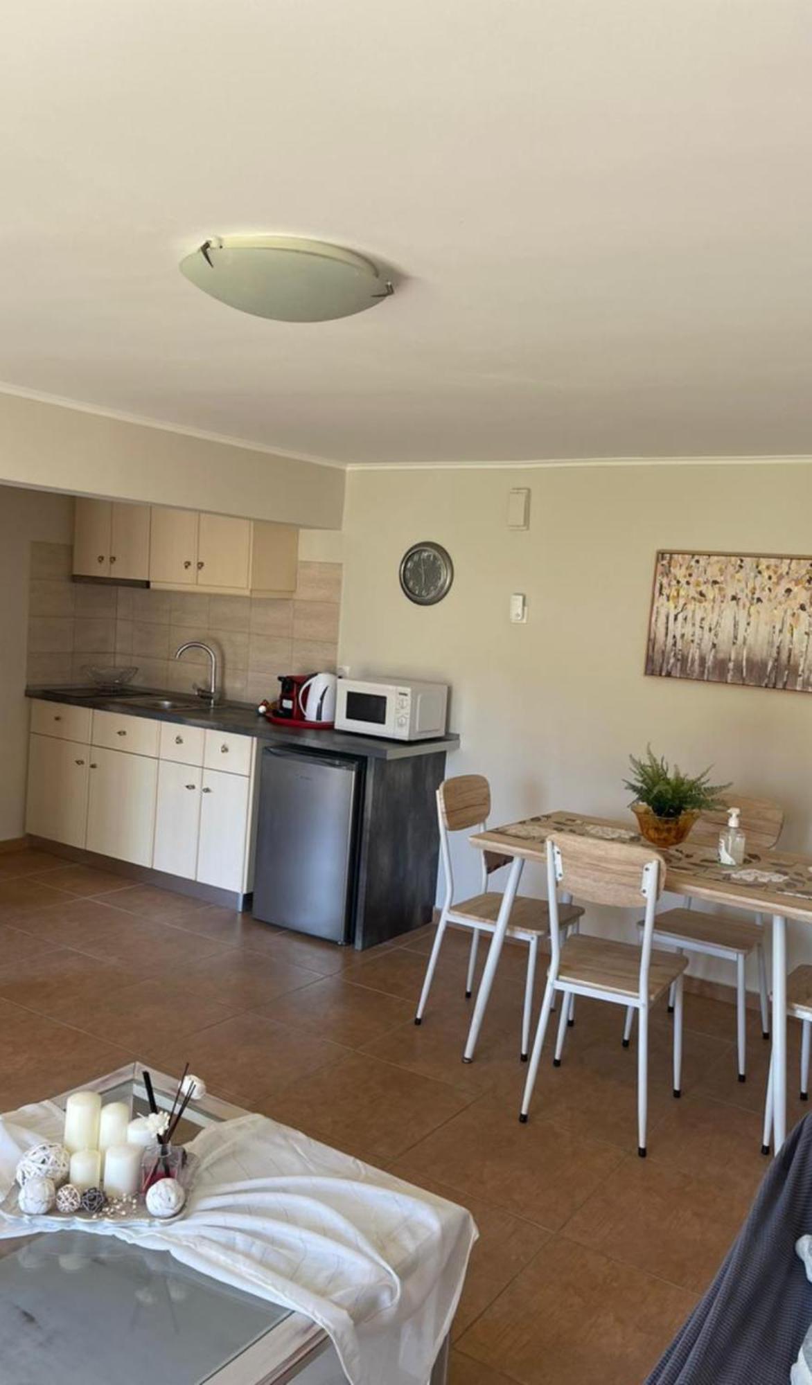 Georgia'S Apartments, Ipsos Corfu Екстер'єр фото