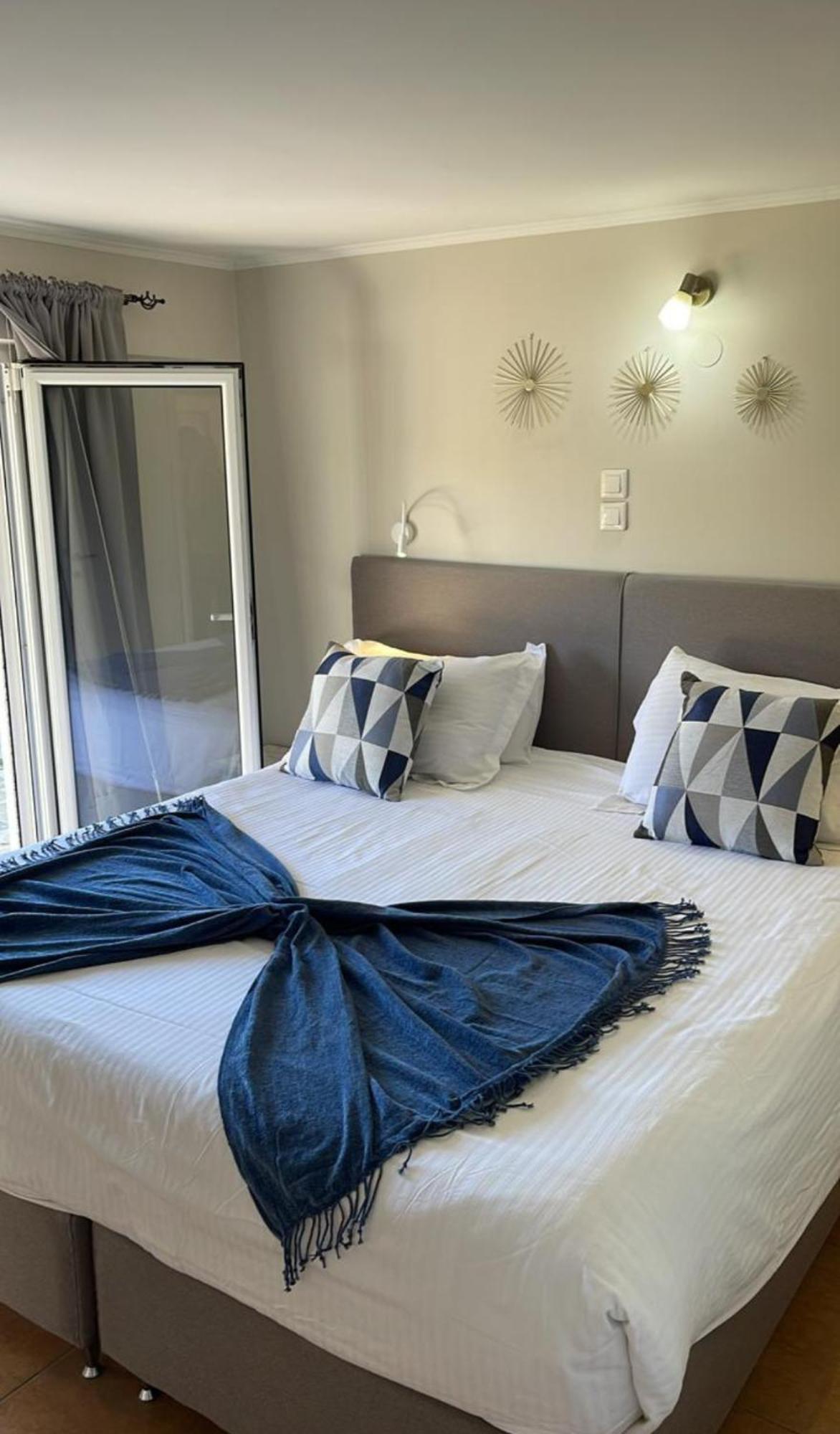 Georgia'S Apartments, Ipsos Corfu Екстер'єр фото