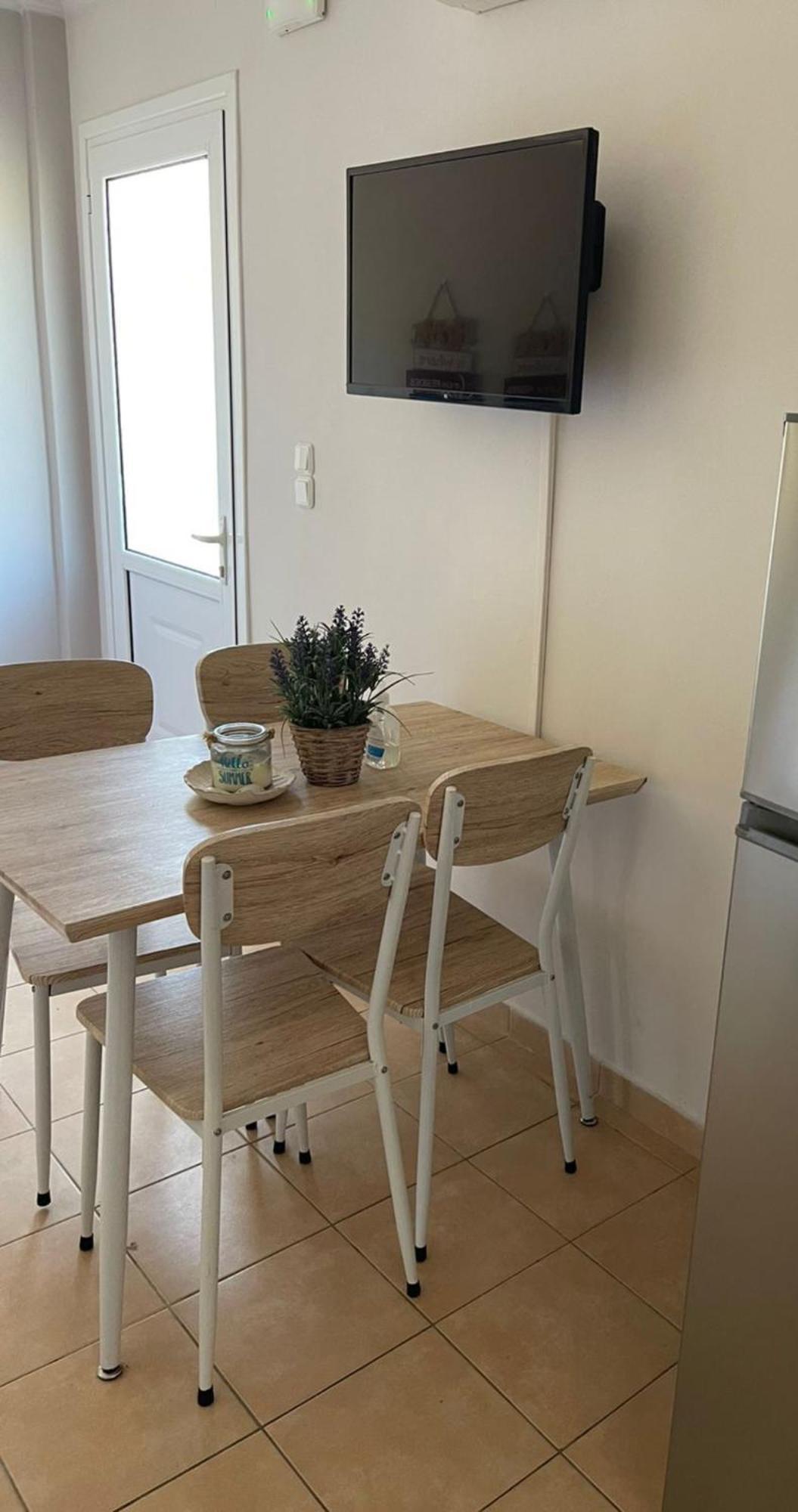 Georgia'S Apartments, Ipsos Corfu Екстер'єр фото